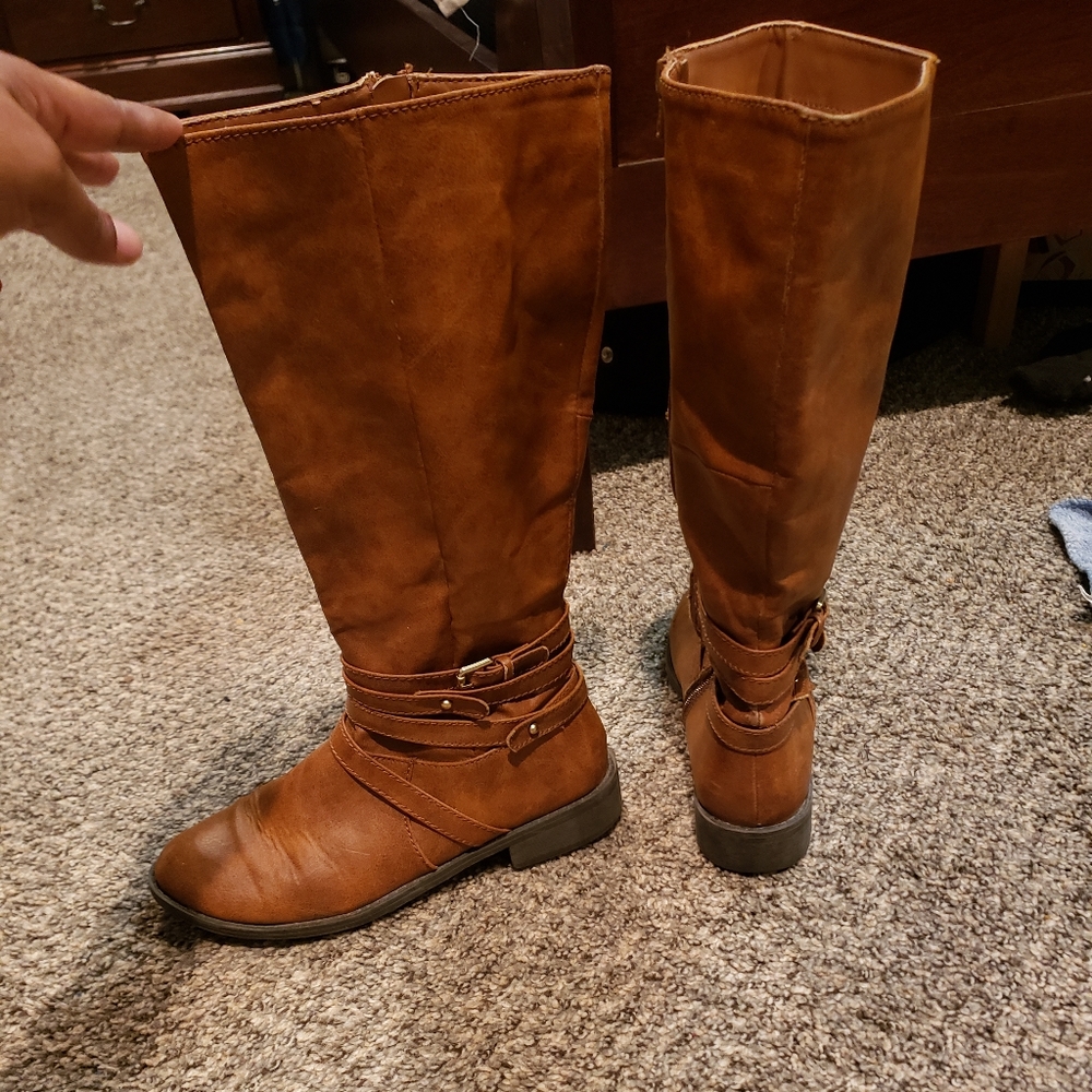 Brown boots